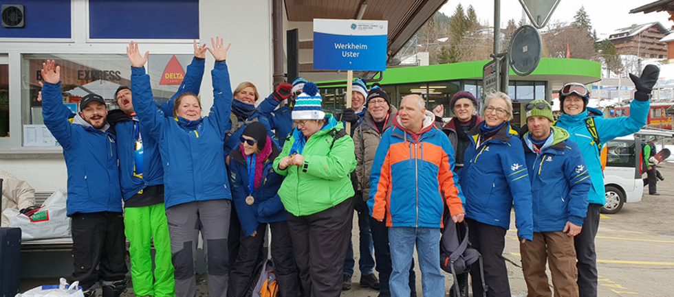 Wintersport-Team vom Werkheim jubelt